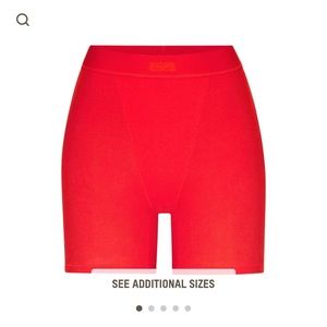 Skims cotton rib boxer in ruby
